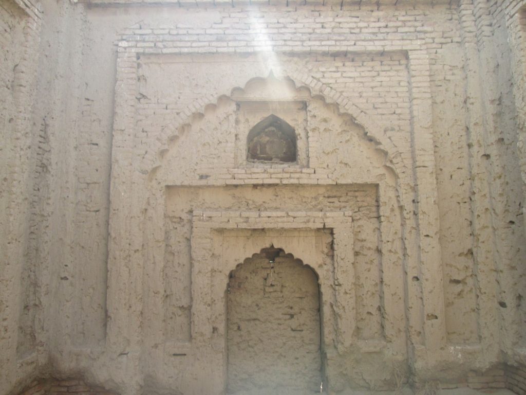 Another interior view of tomb at Halani Battlefield with trefoil arches